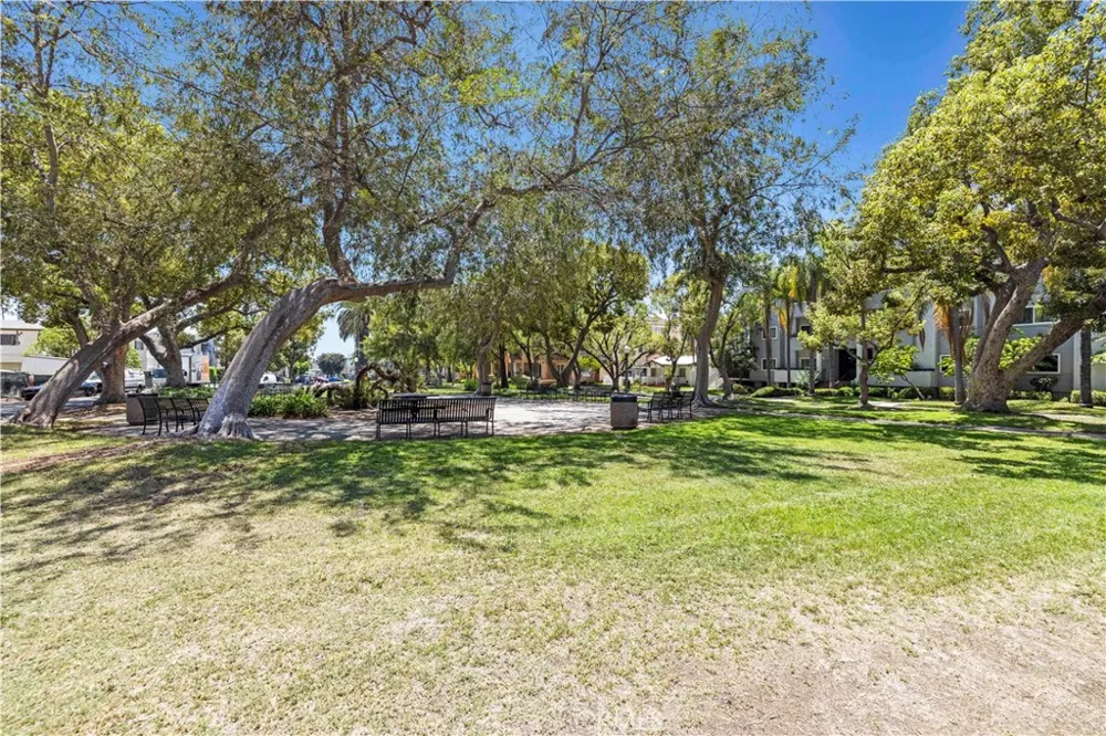 444 Piedmont Avenue #216 Glendale, CA 91206