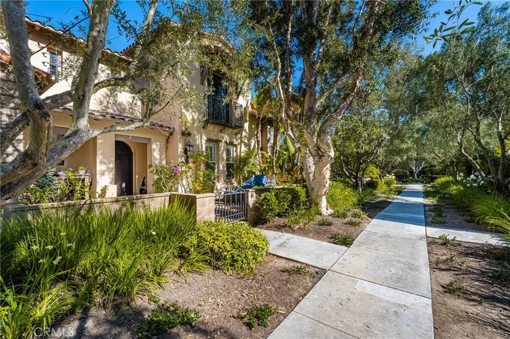 34 Talmont Newport Coast, CA 92657