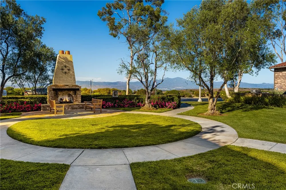 34 Talmont Newport Coast, CA 92657