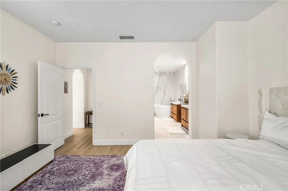 34 Talmont Newport Coast, CA 92657