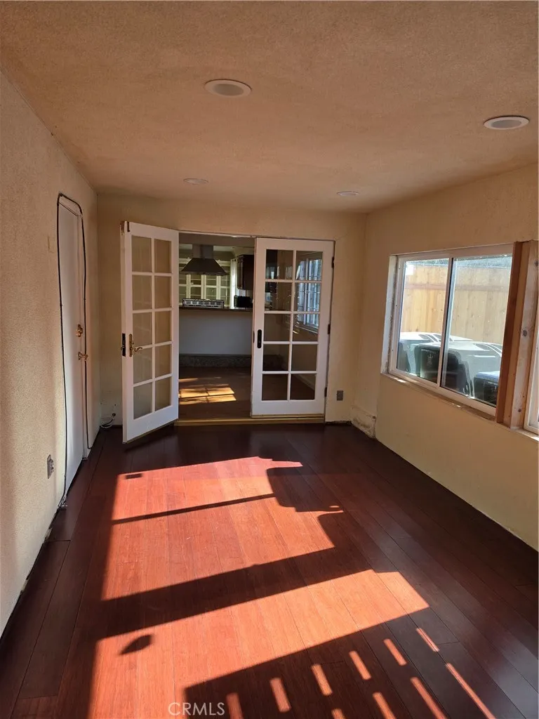 1235 Craig Pasadena, CA 91104