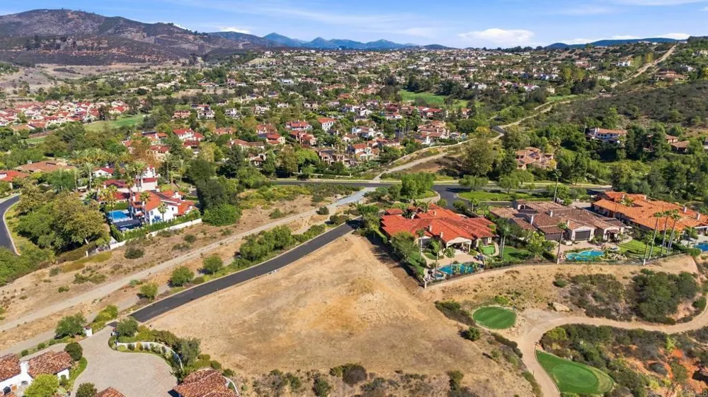 7925 Old Man River Road San Diego, CA 92127