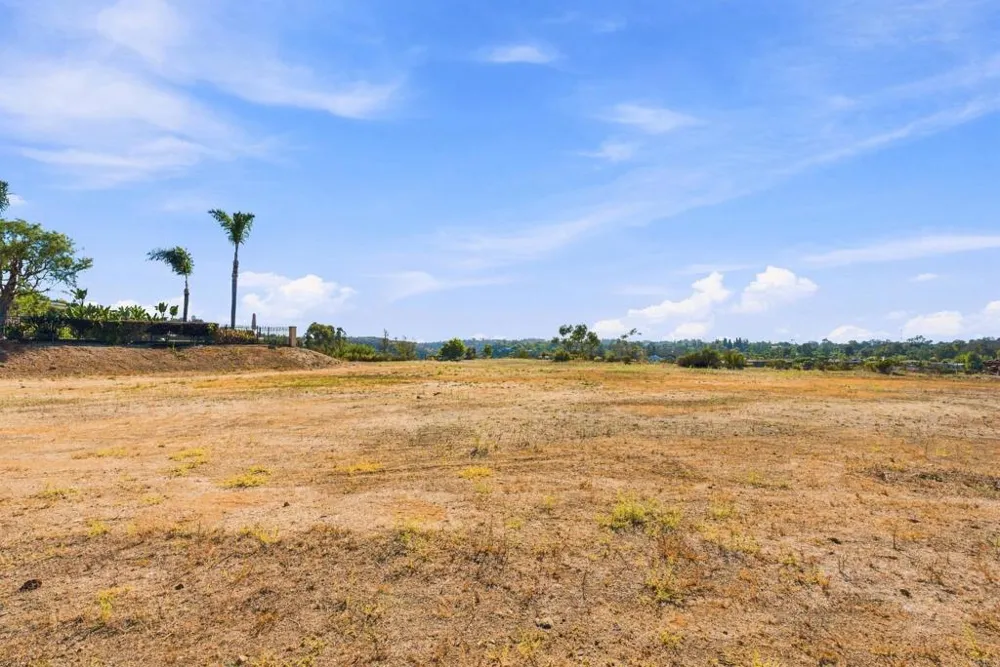 7925 Old Man River Road San Diego, CA 92127