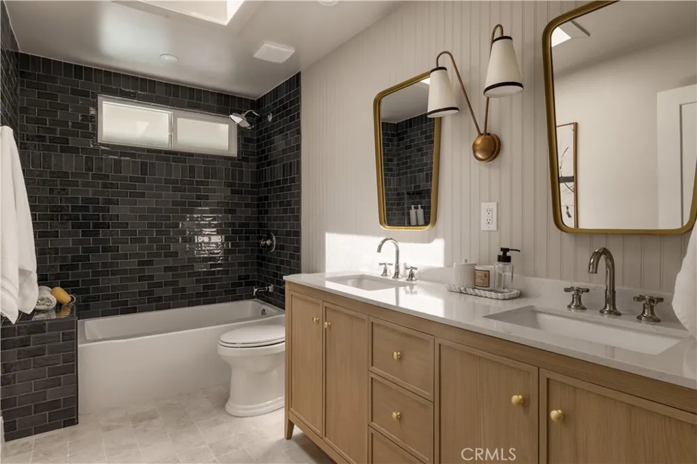 1818 Samar Costa Mesa, CA 92626