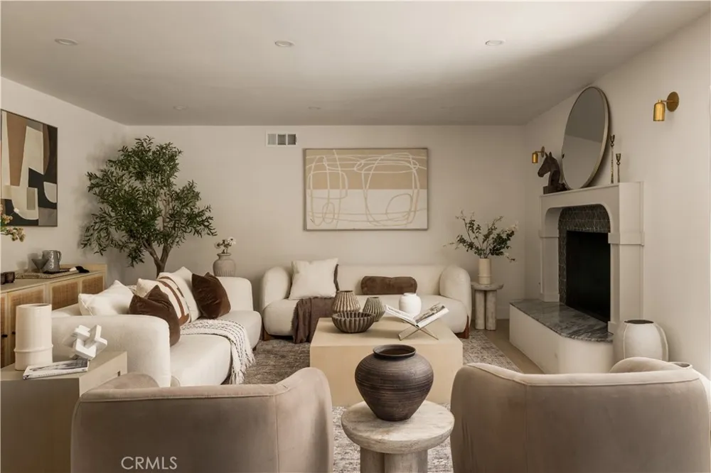 1818 Samar Costa Mesa, CA 92626