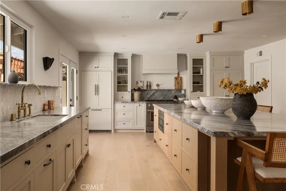 1818 Samar Costa Mesa, CA 92626