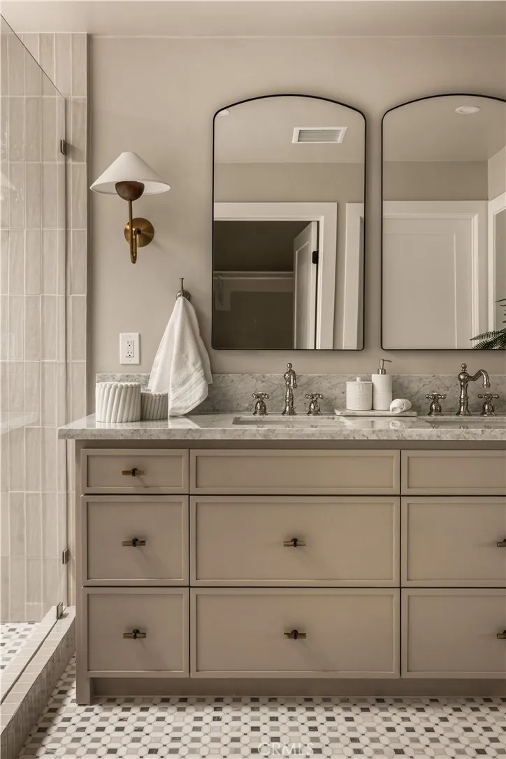 1818 Samar Costa Mesa, CA 92626