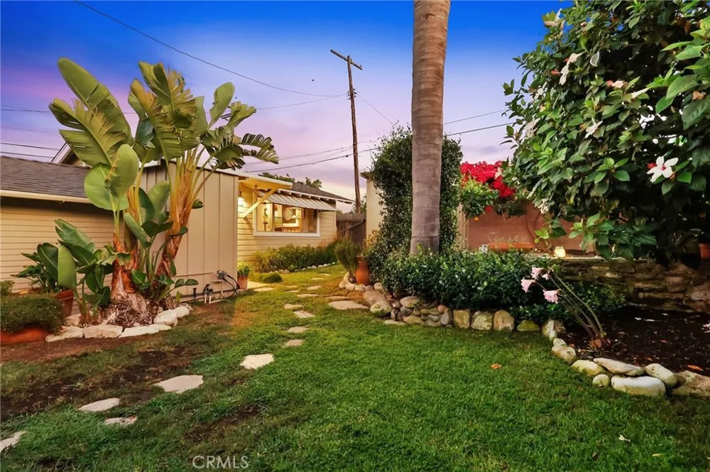 1227 W 17th Street San Pedro, CA 90731