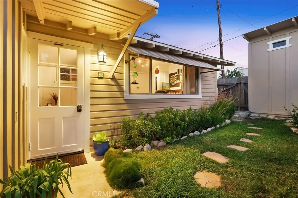 1227 W 17th Street San Pedro, CA 90731