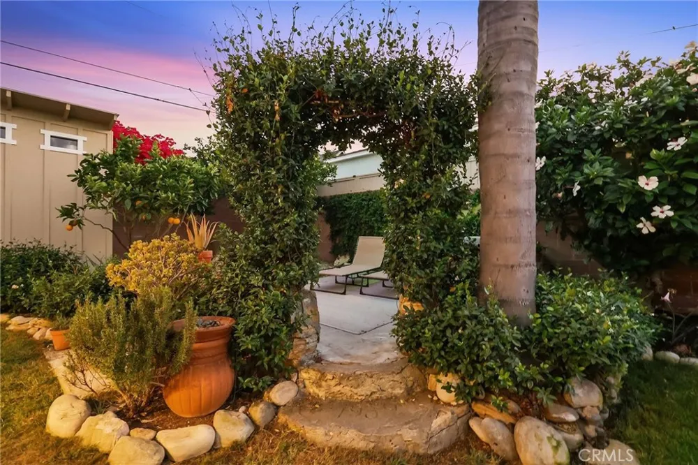 1227 W 17th Street San Pedro, CA 90731