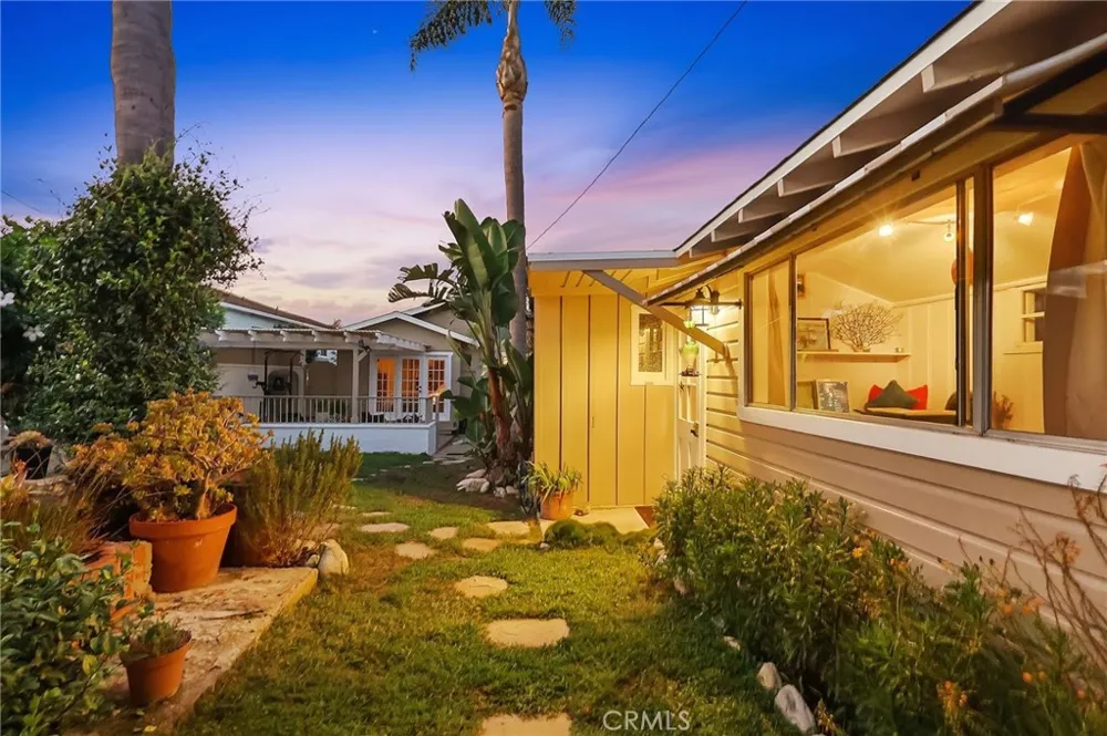 1227 W 17th Street San Pedro, CA 90731