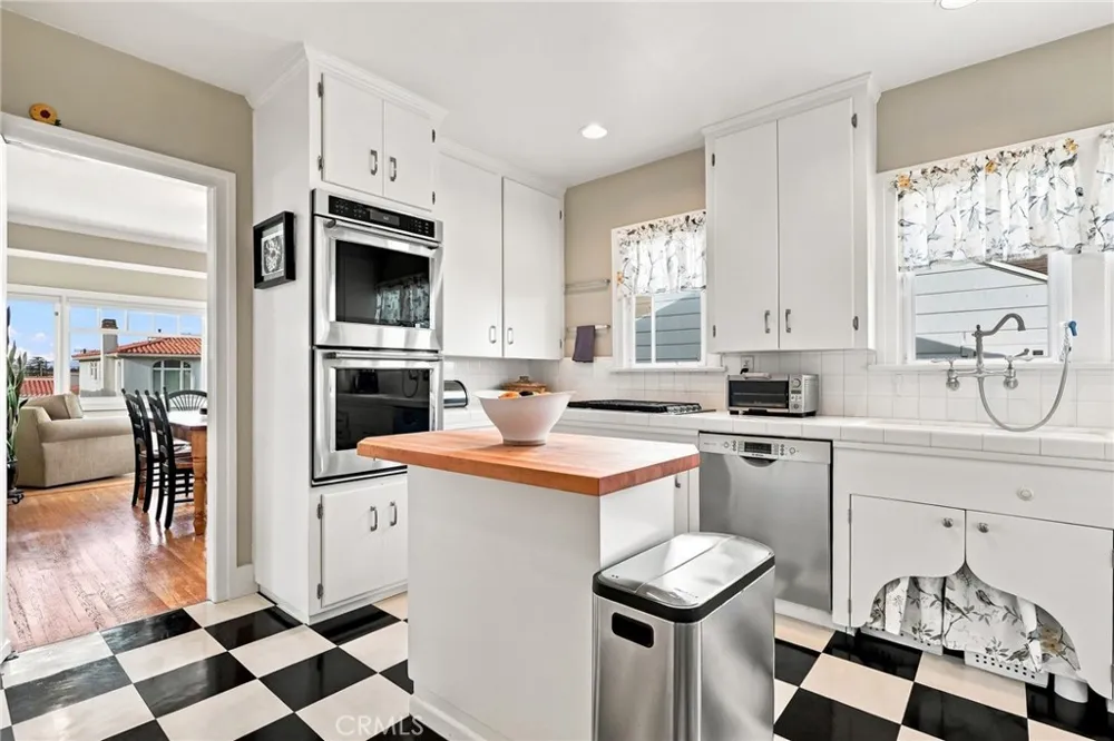 1227 W 17th Street San Pedro, CA 90731