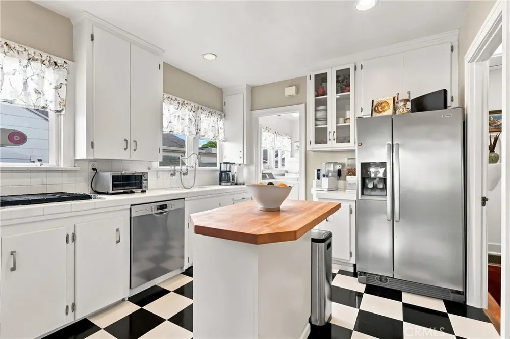 1227 W 17th Street San Pedro, CA 90731