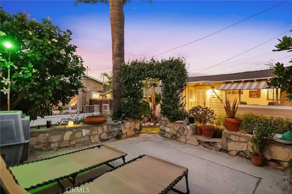 1227 W 17th Street San Pedro, CA 90731