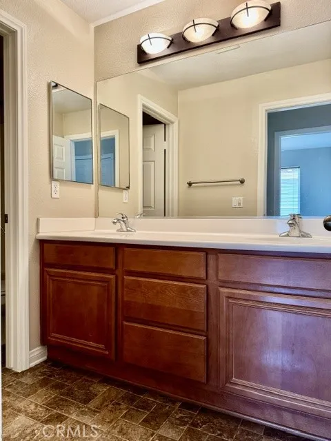 1379 Valley Rose Way Beaumont, CA 92223