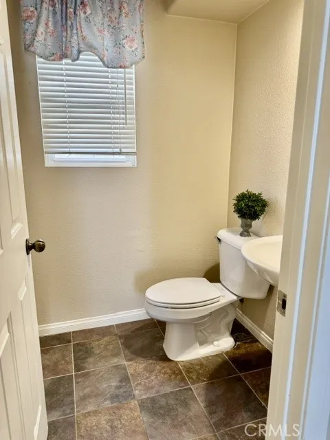1379 Valley Rose Way Beaumont, CA 92223