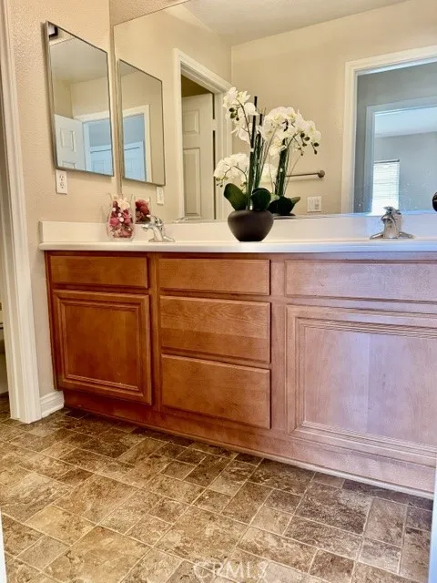 1379 Valley Rose Way Beaumont, CA 92223