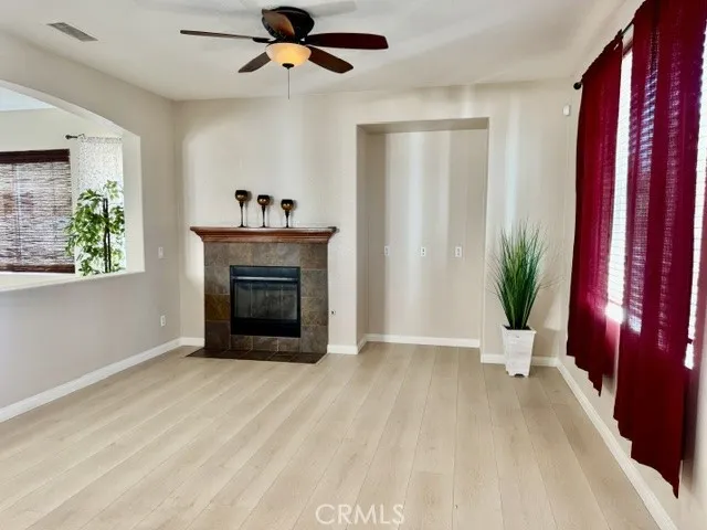 1379 Valley Rose Way Beaumont, CA 92223