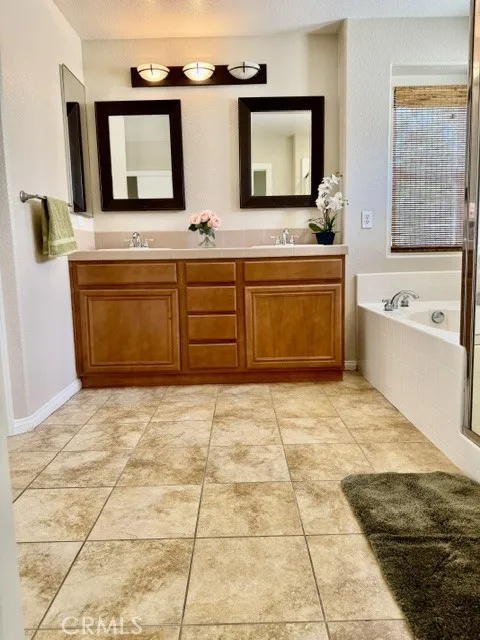 1379 Valley Rose Way Beaumont, CA 92223