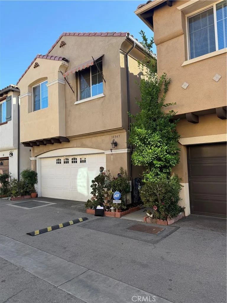 10349 Diamond Way Pacoima, CA 91331