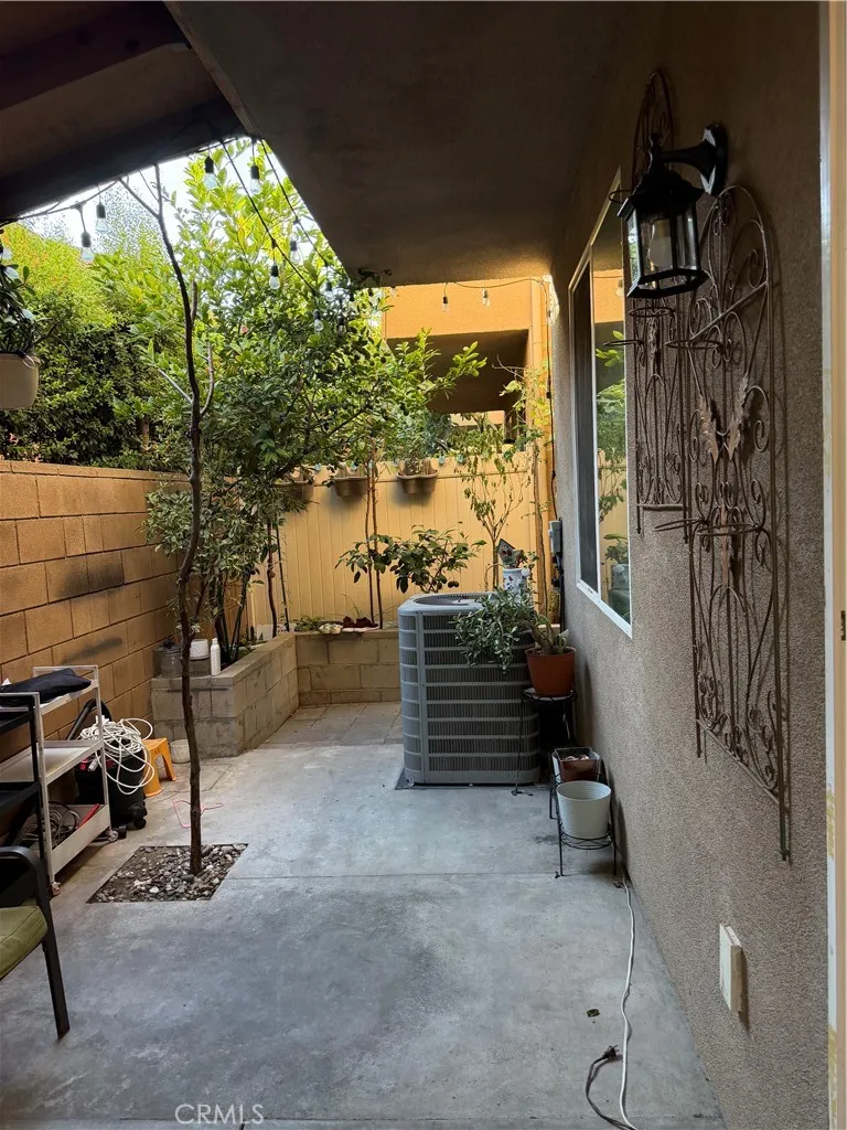 10349 Diamond Way Pacoima, CA 91331