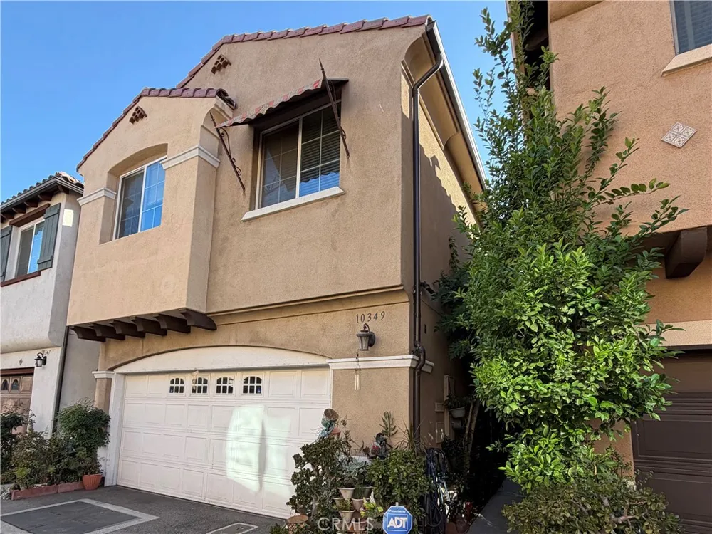 10349 Diamond Way Pacoima, CA 91331