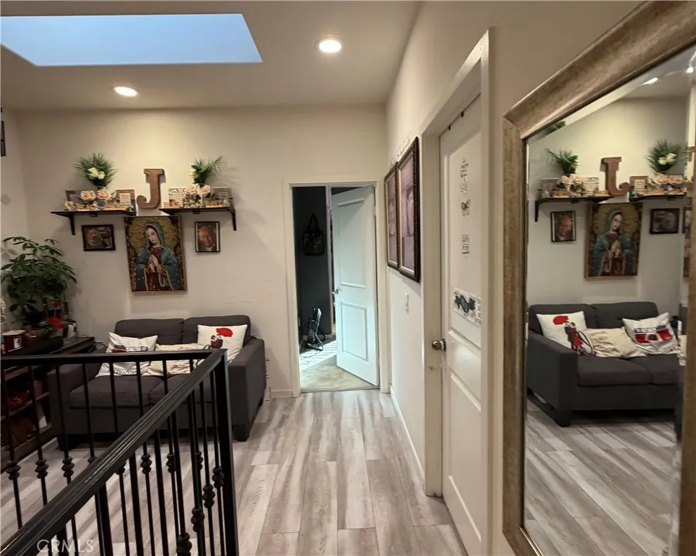 10349 Diamond Way Pacoima, CA 91331