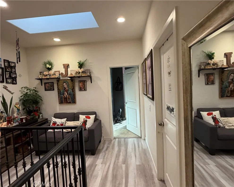 10349 Diamond Way Pacoima, CA 91331