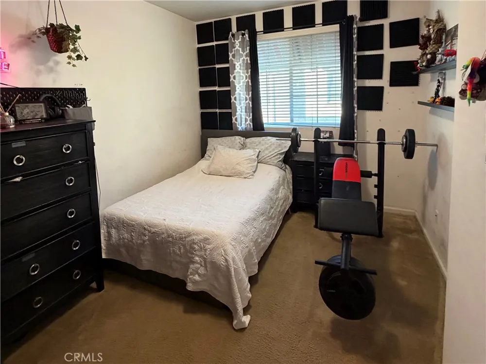 10349 Diamond Way Pacoima, CA 91331