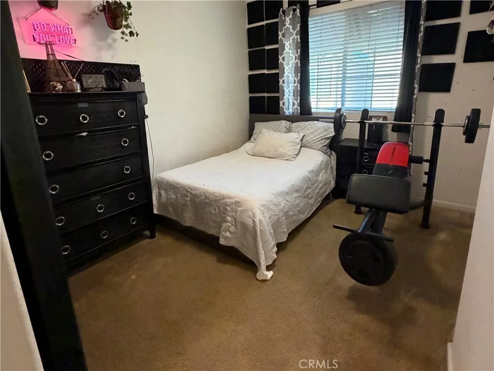 10349 Diamond Way Pacoima, CA 91331