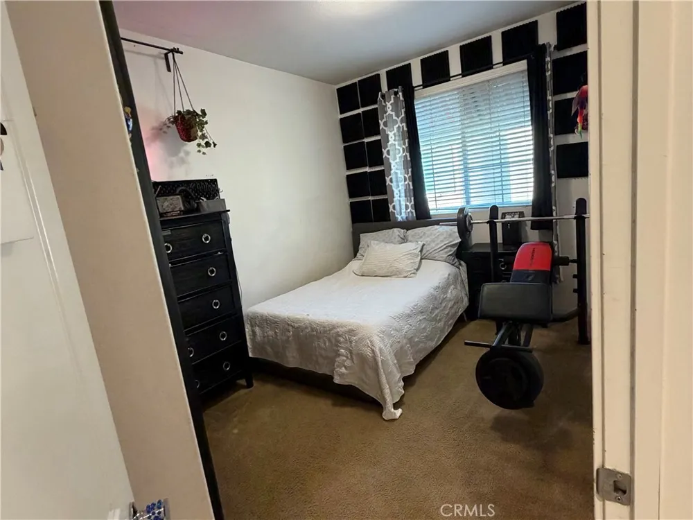 10349 Diamond Way Pacoima, CA 91331