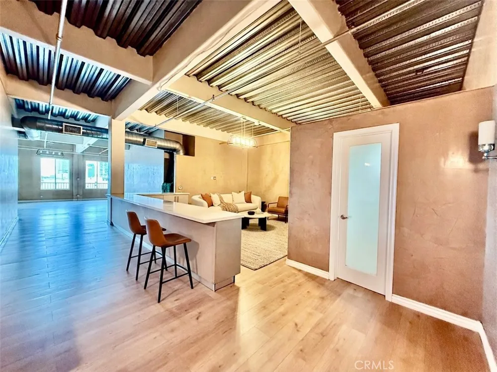 312 W 5th Street #1205 Los Angeles, CA 90013