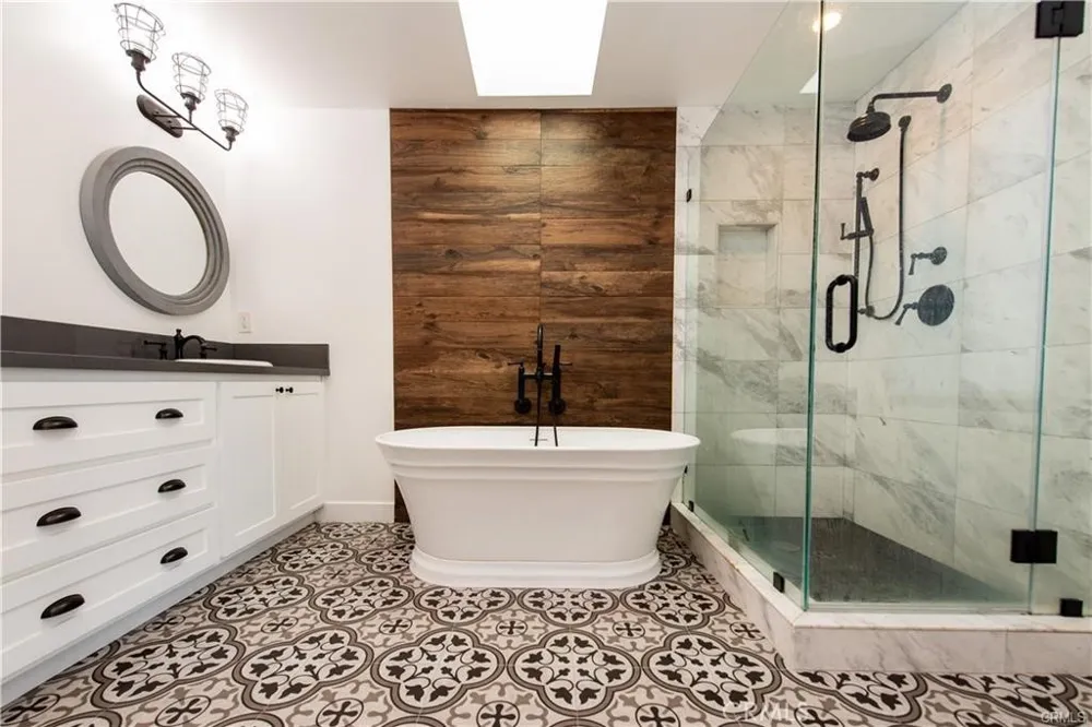 7900 Naylor Los Angeles, CA 90045