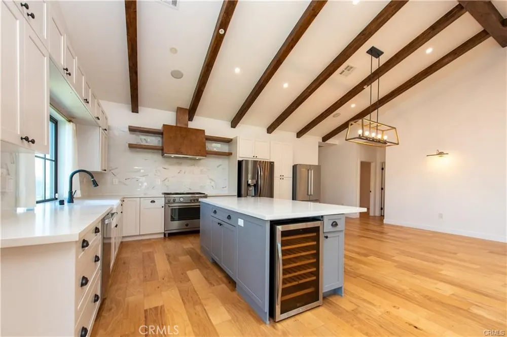 7900 Naylor Los Angeles, CA 90045