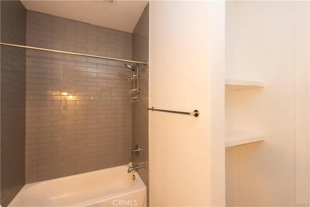 7900 Naylor Los Angeles, CA 90045