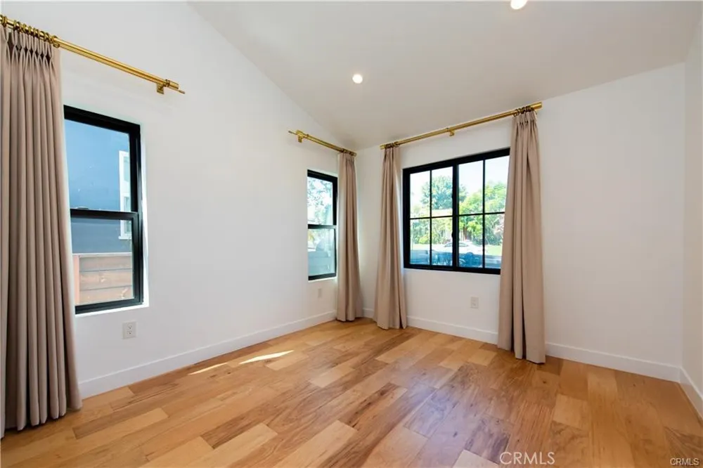 7900 Naylor Los Angeles, CA 90045