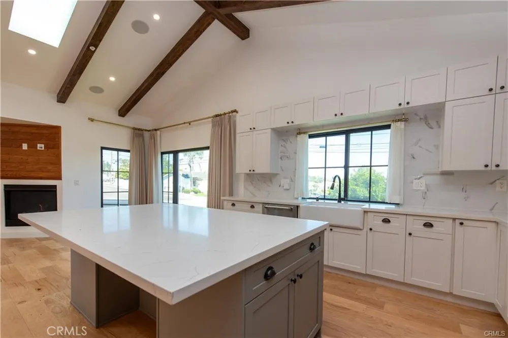 7900 Naylor Los Angeles, CA 90045