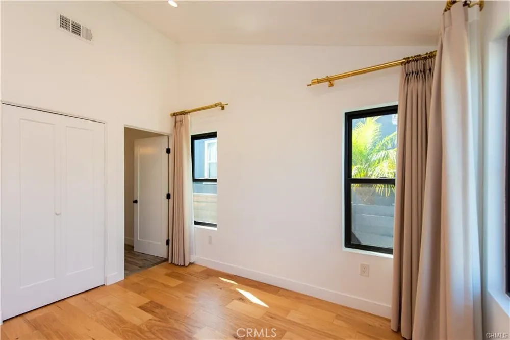 7900 Naylor Los Angeles, CA 90045