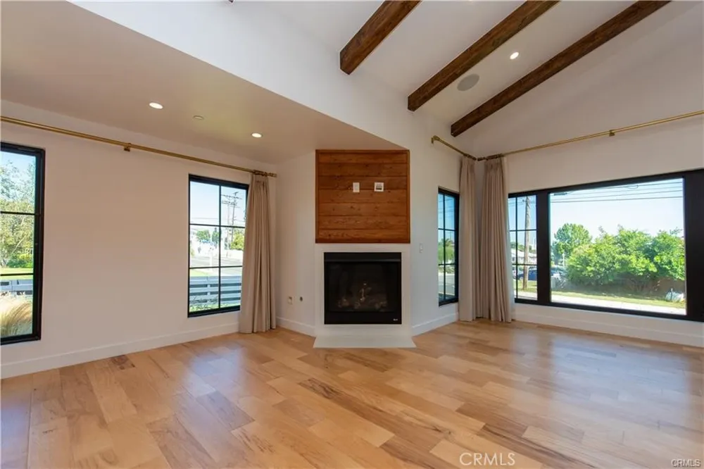 7900 Naylor Los Angeles, CA 90045