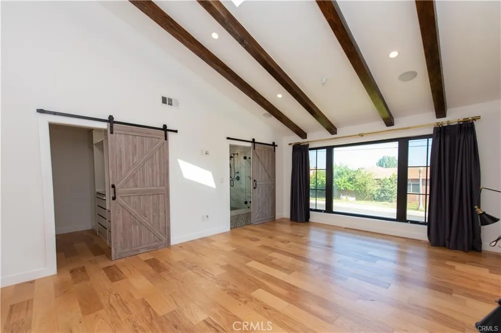 7900 Naylor Los Angeles, CA 90045