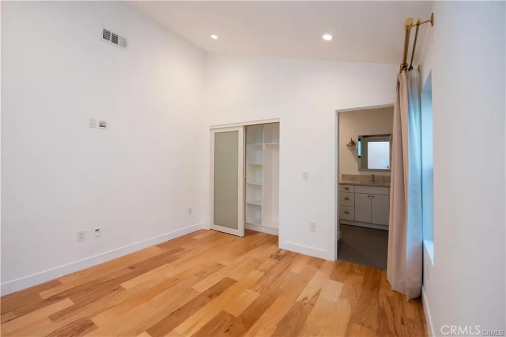 7900 Naylor Los Angeles, CA 90045