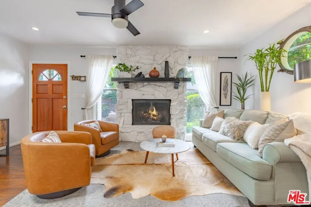 851 Oxford Avenue Marina del Rey, CA 90292