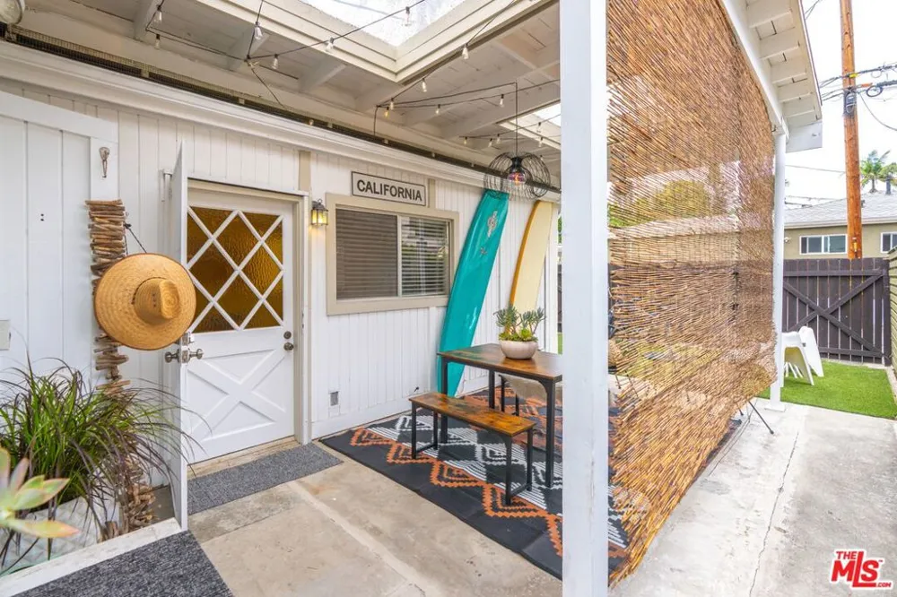 851 Oxford Avenue Marina del Rey, CA 90292