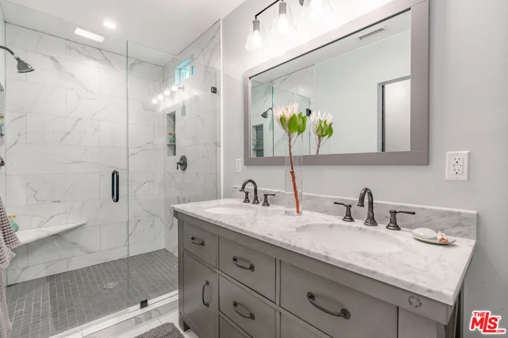 851 Oxford Avenue Marina del Rey, CA 90292