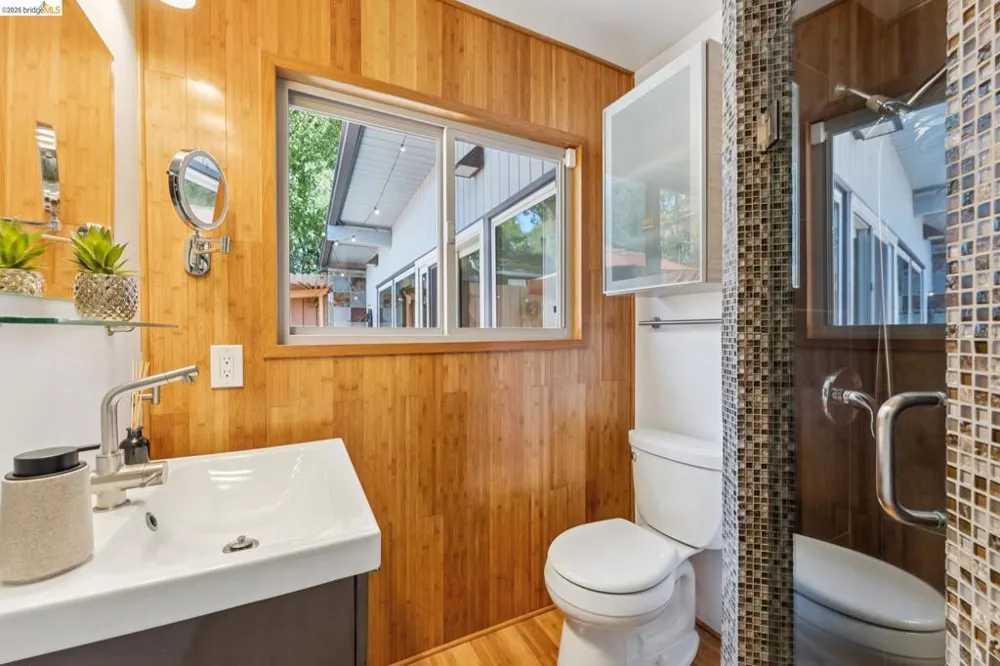 7 Knickerbocker Lane Orinda, CA 94563