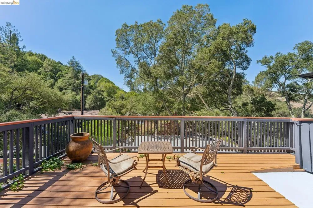 7 Knickerbocker Lane Orinda, CA 94563