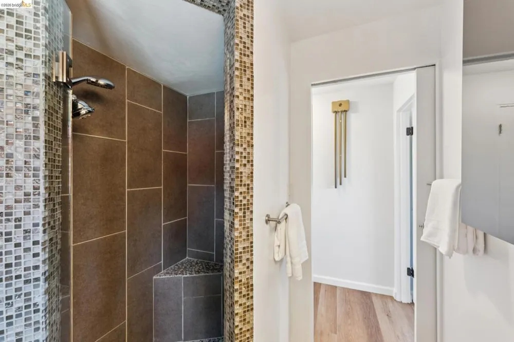 7 Knickerbocker Lane Orinda, CA 94563
