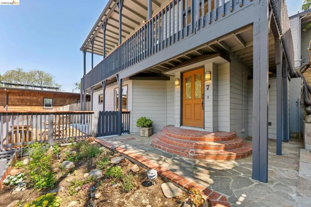 7 Knickerbocker Lane Orinda, CA 94563