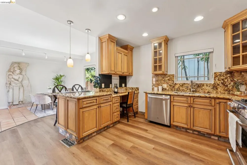 7 Knickerbocker Lane Orinda, CA 94563