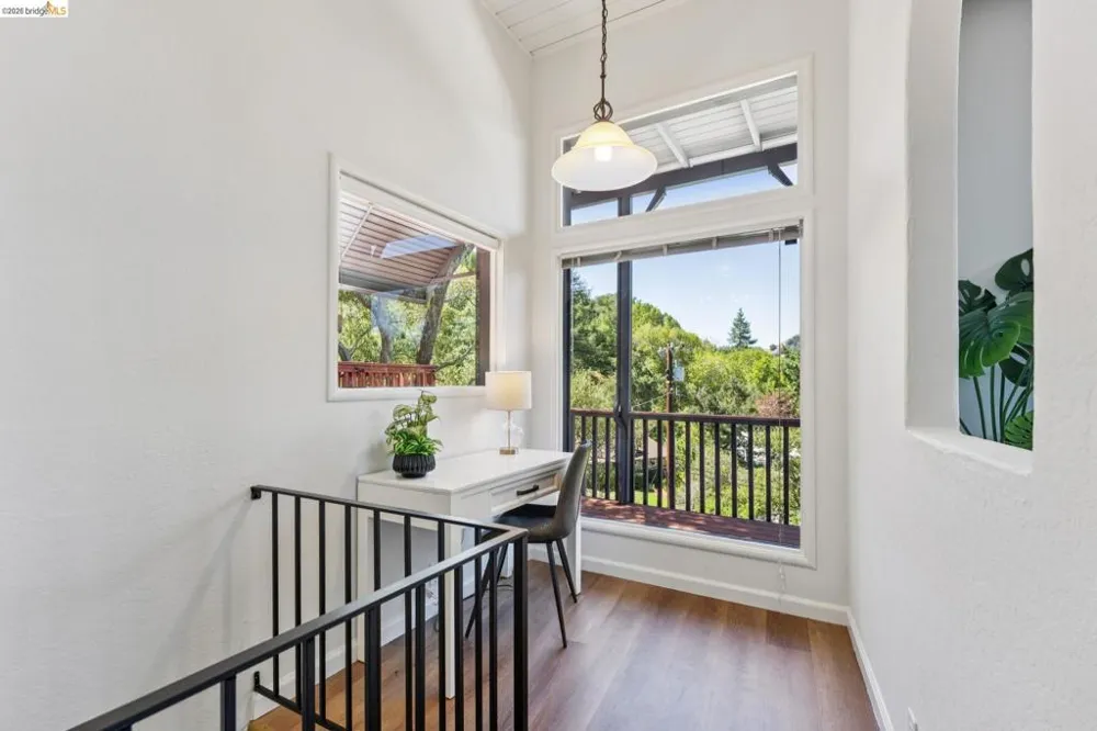 7 Knickerbocker Lane Orinda, CA 94563